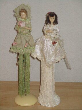 Popular Creation Lot of 2 White And Green Flower Girls Tassel Dolls Good Pre Own